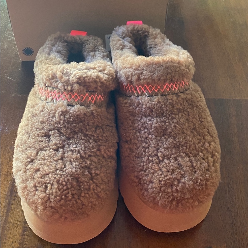 UGG Tazz Braid Platform Slippes Brown Size 6
